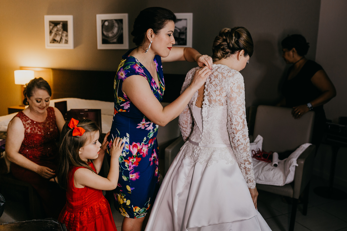 Fotografia de casamento Recife making of noiva hotel transamerica Gabi e Hugo 