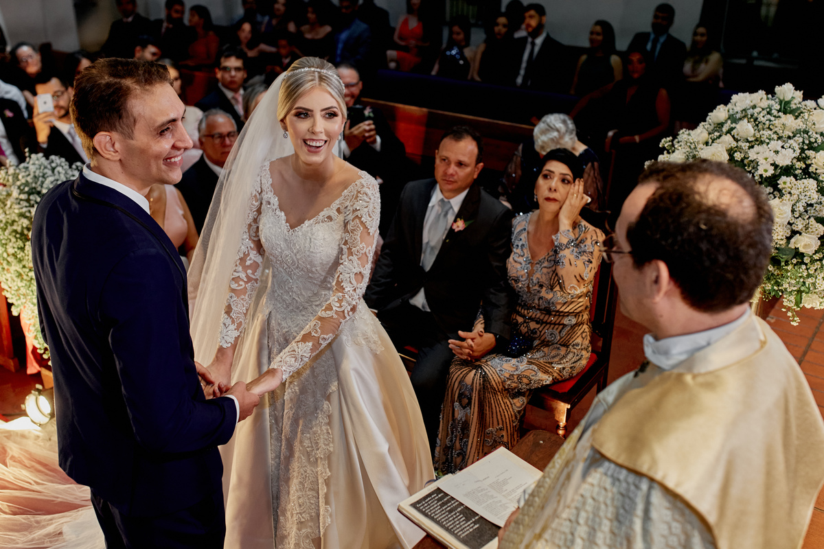 Fotografia de casamento Mayara e Betinho cerimonia igrejinha de boa viagem Recife