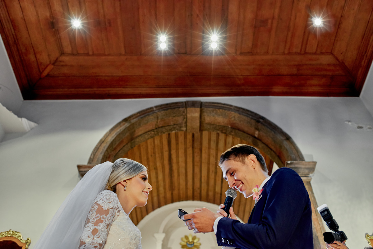 Fotografia de casamento Mayara e Betinho cerimonia igrejinha de boa viagem Recife