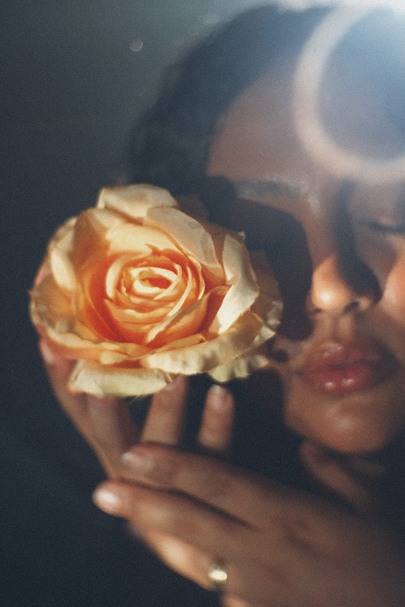 beleza, mulheres, mulher, preta, ruiva, cabelo cacheado, editorial, palmas, tocantins, copo de leite, ensaio de estudio, fotogrado premiado, beauty, publicidade, cabelo,