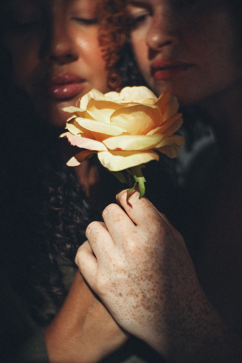 beleza, mulheres, mulher, preta, ruiva, cabelo cacheado, editorial, palmas, tocantins, copo de leite, ensaio de estudio, fotogrado premiado, beauty, publicidade, cabelo,