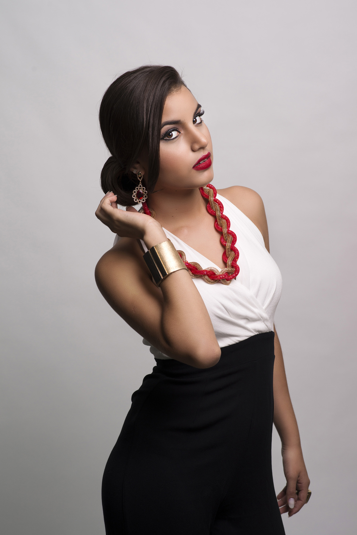 moda, mode, roupa, jaqueta, adolescente, brincos,blusa, 15 anos, book, fotografia, fotografo, palmas, tocantins, glauber, glauber matos, matos, glauber matos fotografia, ensaio, foto, produção, revista, capa, tema, fashion