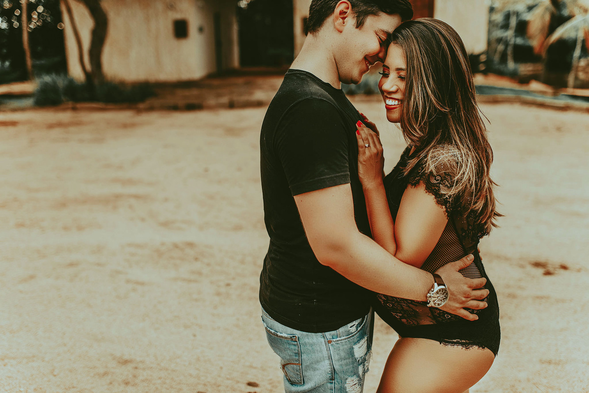 ensaiogestante, ensaiofotografico, gestante, gestaçao, gestantelinda, gravida, gravidez, maedemenino, pregnant, pregnantphoto, pregnancy, pregnancyphoto, mamae, mamaelinda, ensaioexterno, fotodegestante, tocantins, palmastocantins, editorial