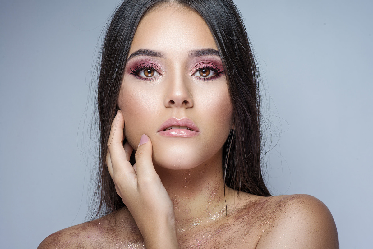 makeup, instamakeup, cosmetic, cosmetics, glaubermatos, fashion, eyeshadow, lipstick, gloss, mascara, palettes, eyeliner, palmastocantins, lips, editorial, concealer, foundation, powder, eyes, eyebrows, lashes, lash, vegasnay, glitter, crease, primers