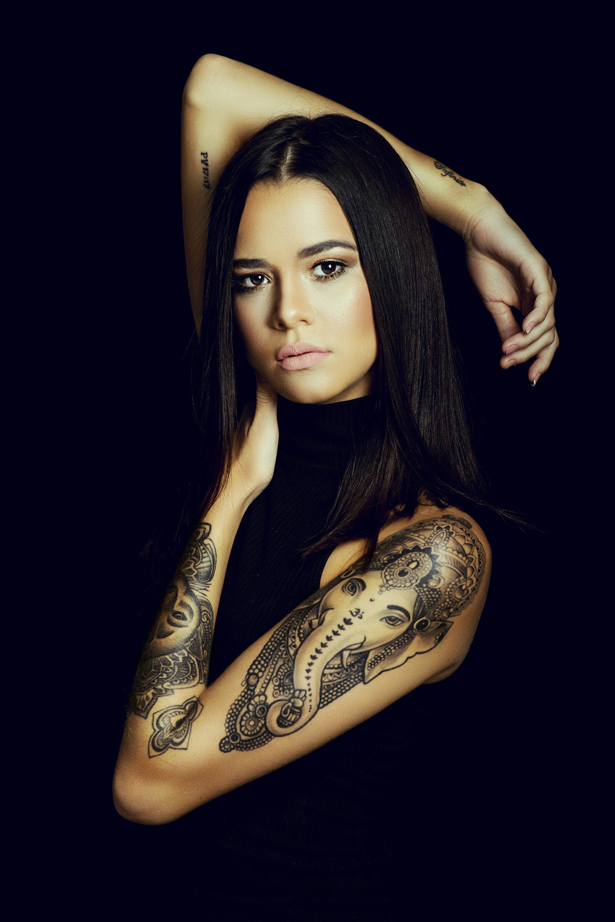 makeup, instamakeup, cosmetic, cosmetics, glaubermatos, fashion, eyeshadow, lipstick, gloss, mascara, palettes, eyeliner, palmastocantins, lips, editorial, concealer, foundation, powder, eyes, eyebrows, lashes, lash, vegasnay, glitter, crease, primers