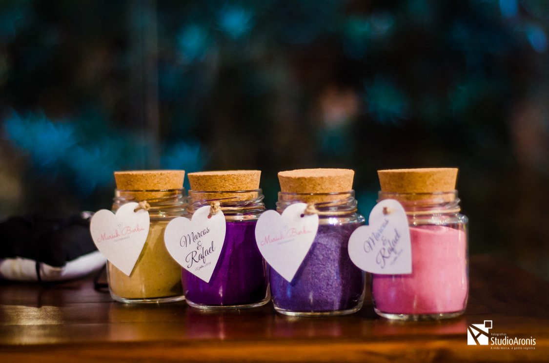 Decoração Casamento Merci Casa de Festas - Deza Leon Cerimonial - Árvore com Folhas Canadenses - Decoração Canadá - Cerimônia das Areias - Celebrante Mariah Borba - Areias Coloridas