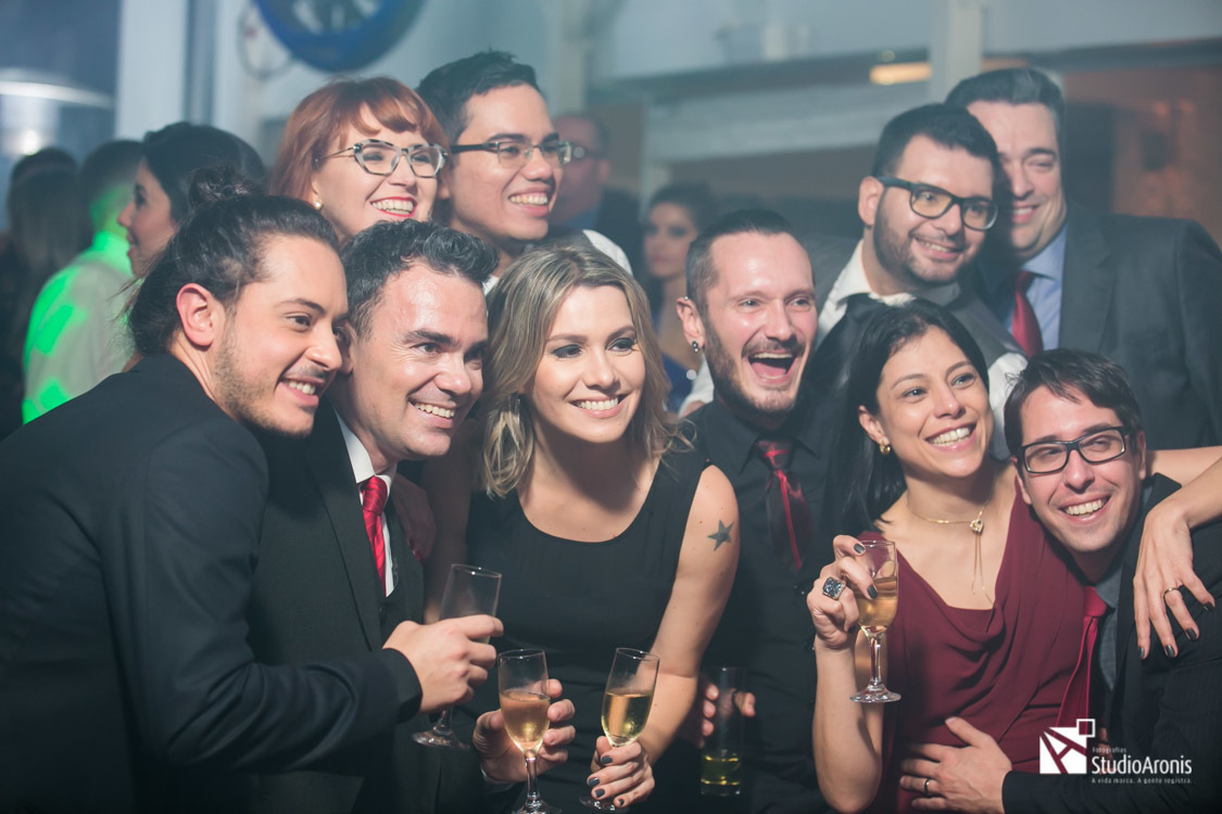 Fotos divertidas com convidados em casamento