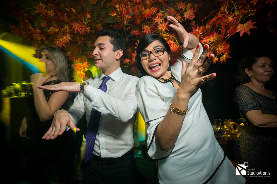 Fotos divertidas com convidados em casamento 