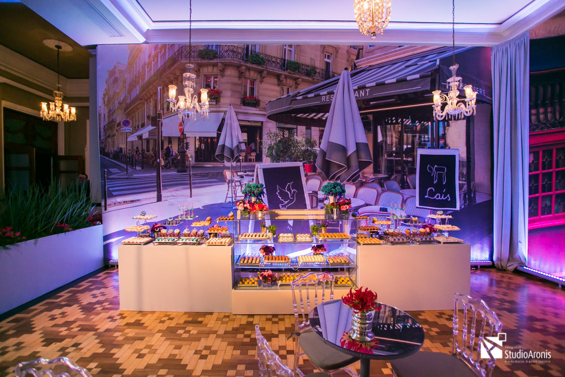 PATISSERIE com doces finos em festa de Bat Mitzvah em Porto Alegre - Salão Leopoldina Juvenil - Alla Festas e Eventos