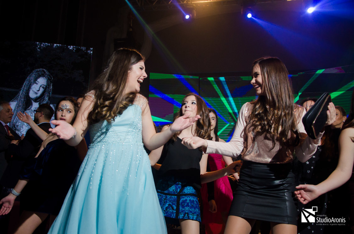 danças judaicas aniversário de 12 anos menina