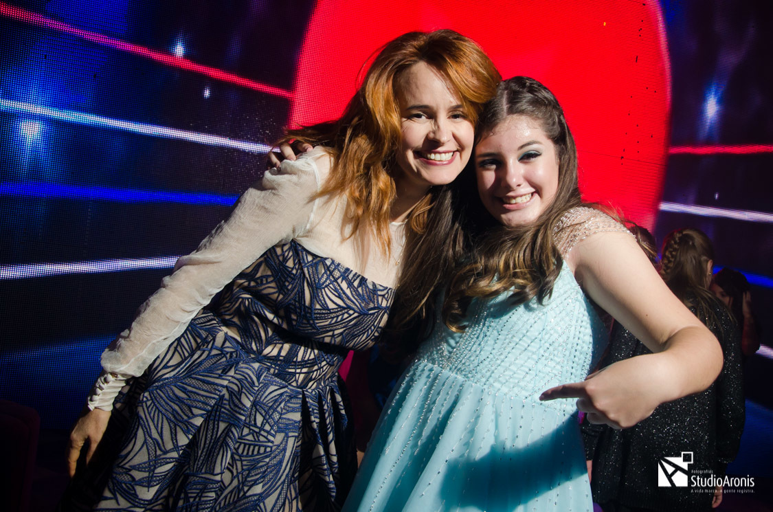 Pista de dança dos jovens em festa de bat mitzvah aniversário de 12 anos