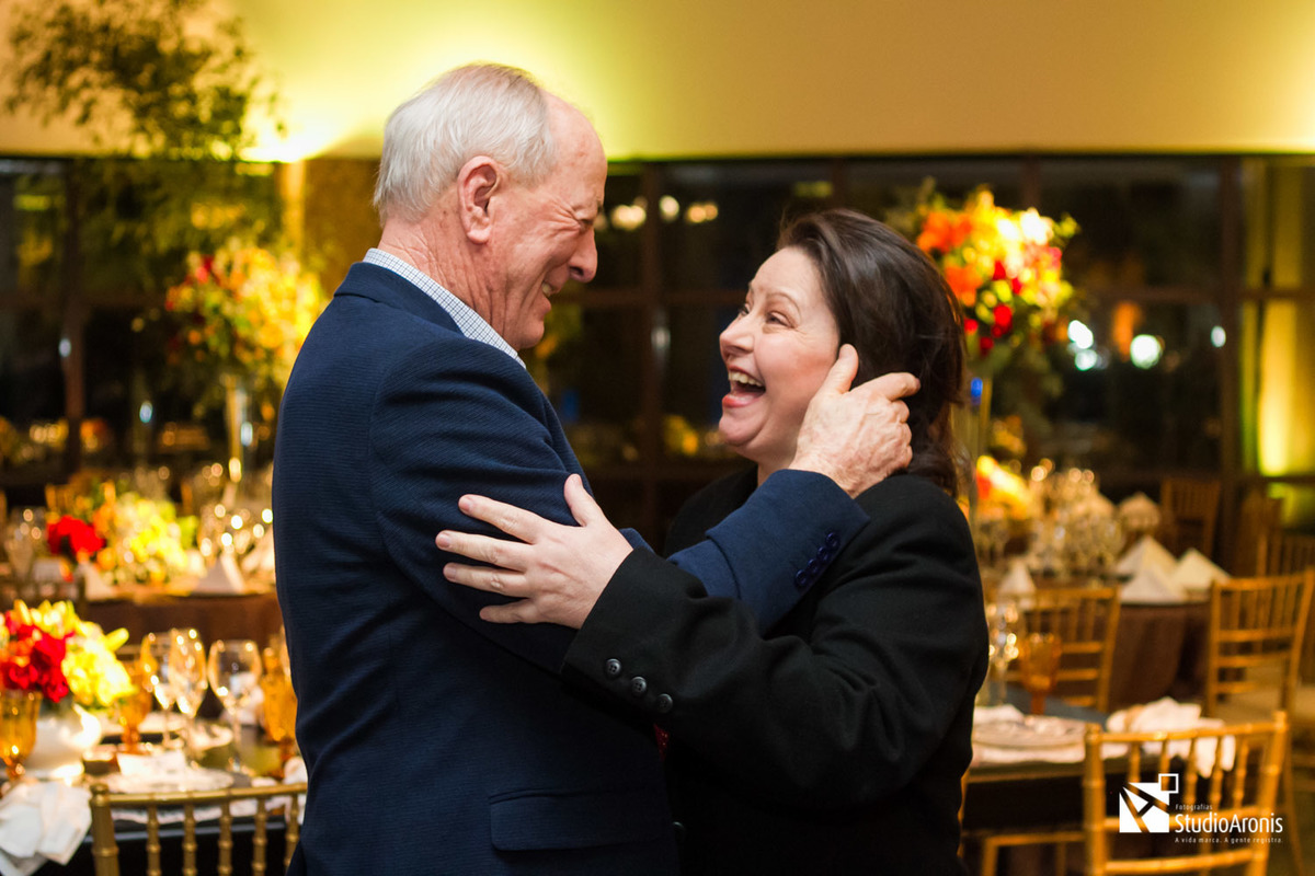 Fotos descontraídas de festas de 80 anos Grêmio Náutico União
