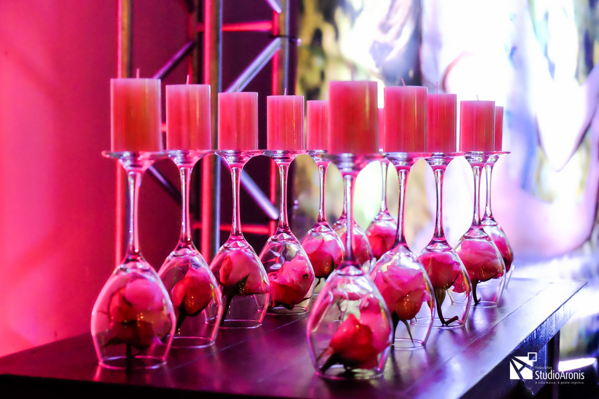 Mesa de Velas Judaica - Bat Mitzvah - Rosas - Copos - 12 velas - Decoração Patricia Freitas - Grêmio Náutico União - GNU - Praça dos Fundadores - Judaísmo - Festas Judaicas - Ideias Decoração - Porto Alegre - Brasil