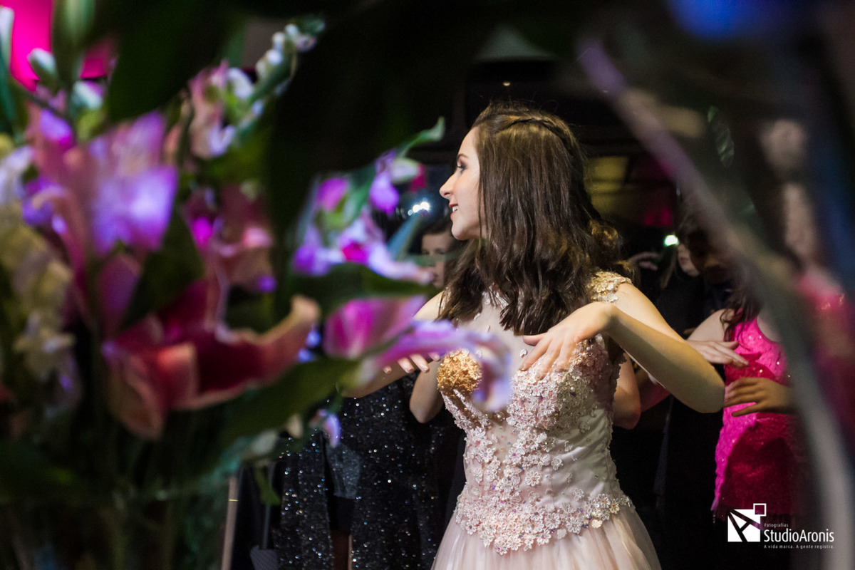 danças judaicas - tradição judaica - judaísmo - jewish - dance - porto alegre - brasil - studio aronis - bat mitzvah - festas