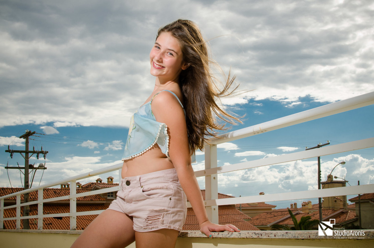 Book Menina Praia sessão de fotos  ensaio fotográfico verão summer beach xangri-lá capão da canoa céu nuvens look chapéu rosa rede condomínio fotos bat mitzvah