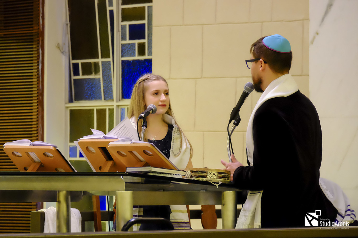 Bat Mitzvah Sinagoga Centro Israelita Porto Alegrense - Judaísmo - Porto Alegre - 12 anos - Judaico - Tradição - Religião - Talid - Talit - Menina de talid - Kipá - Rabino Marcos Perelmutter - Fotografias - Studio Aronis