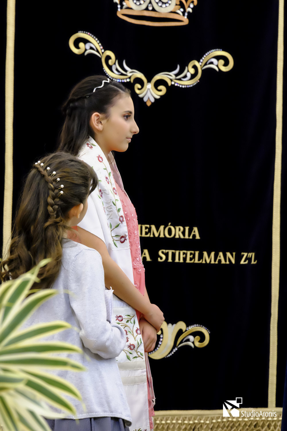 Bat Mitzvah Sinagoga União Israelita Porto Alegre Shabat Velas Vestido Rosa Talid Studio Aronis Fotografias Judaísmo Judaico Judeu Cerimônia Reza 