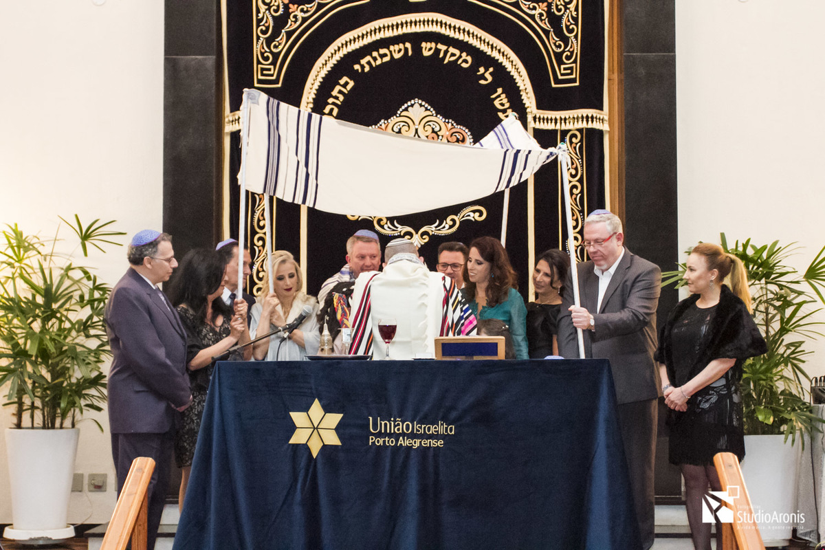 Benção Judaica em Sinagoga por ocasião de Bat Mitzvah - Chupá - Talid - Jewesh
