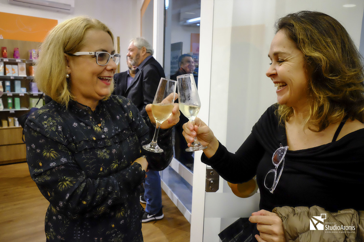 Inauguração franquia expressão aqui tem natura em porto alegre