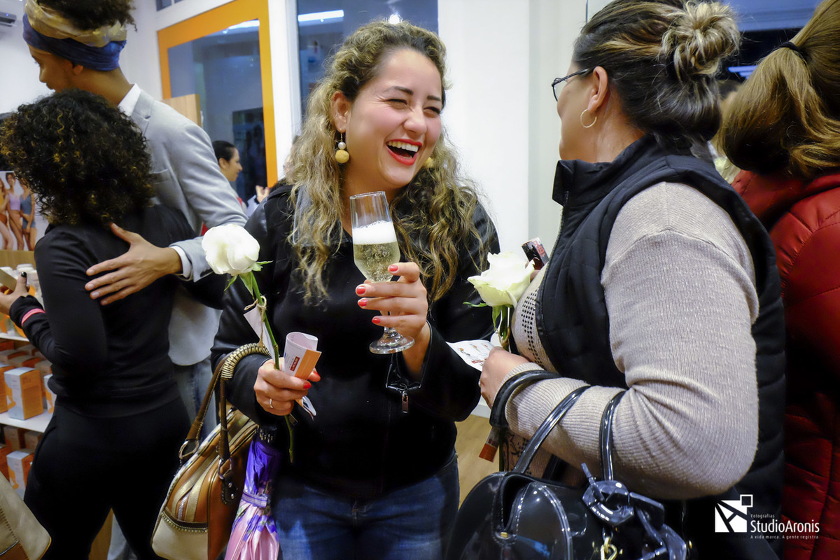 Inauguração franquia expressão aqui tem natura em porto alegre - fotos de eventos corporativos
