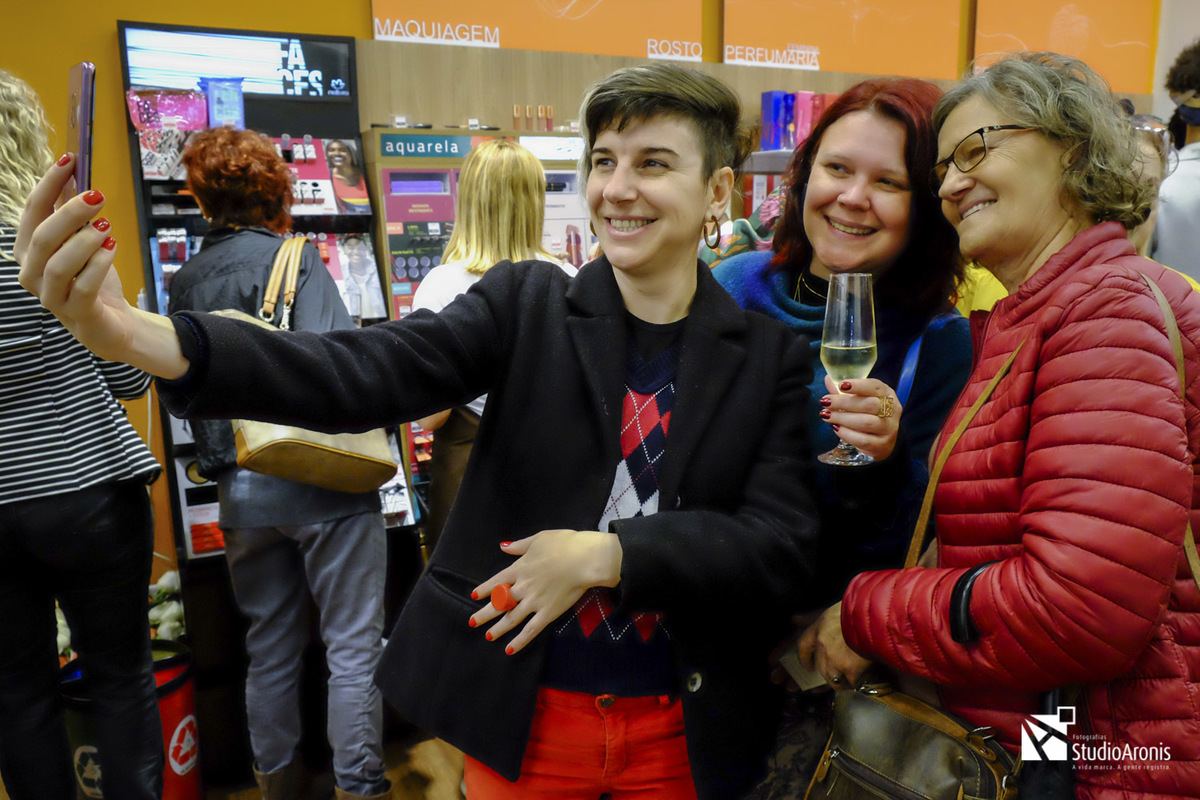 Inauguração franquia expressão aqui tem natura em porto alegre