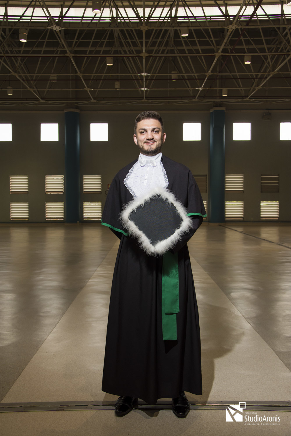 Formatura Medicina Pucrs - Fotos Formando de Toga - Fotografia de Formatura Porto Alegre - Studio Aronis Fotografias