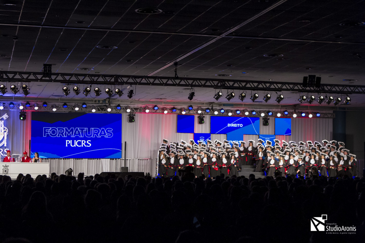 Formatura PUCRS - Porto Alegre - Studio Aronis - Fotografias