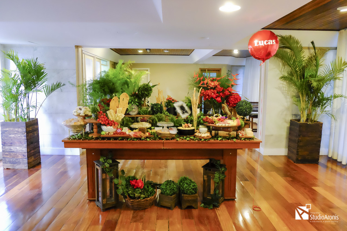 Decoração Formatura - Mesa de antepastos