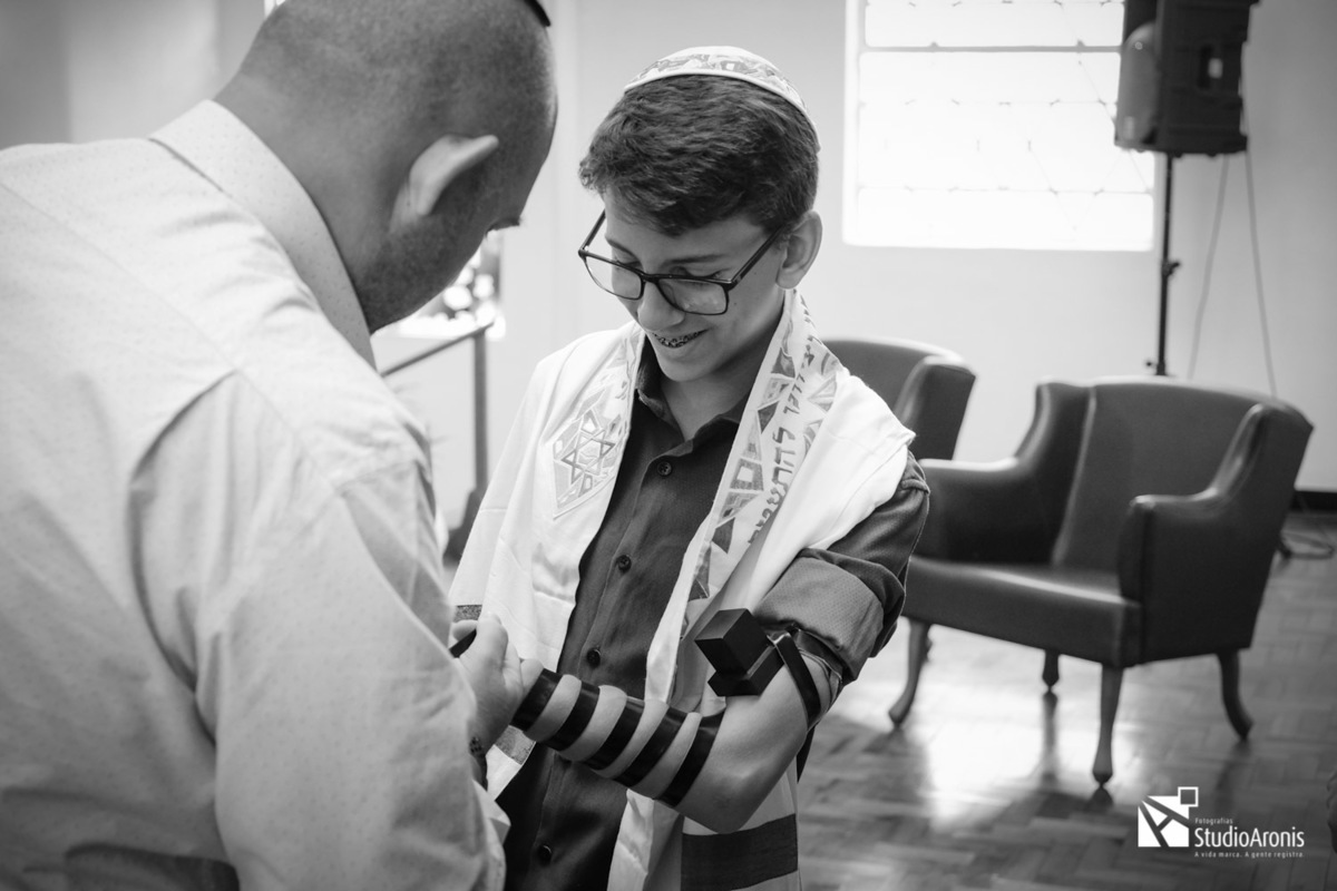 Bar Mitzvah - Sinagoga União Israelita - Porto Alegre - Bar Mitzva - Studio Aronis - Fotos - Judaísmo - Judaico - Tradição - tefilin - talid - kipá - Rabino Ari