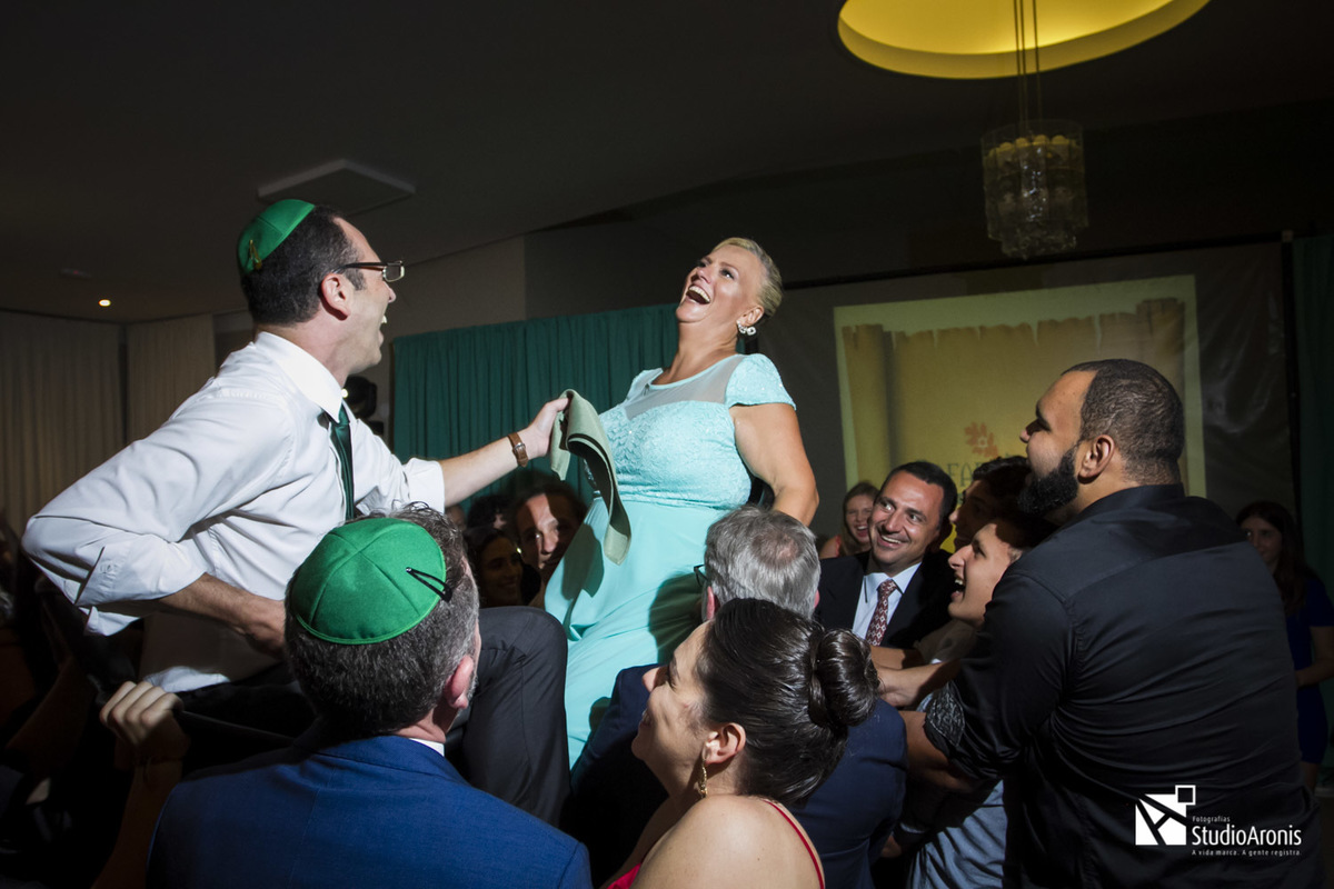 danças judaicas em bar mitzvah