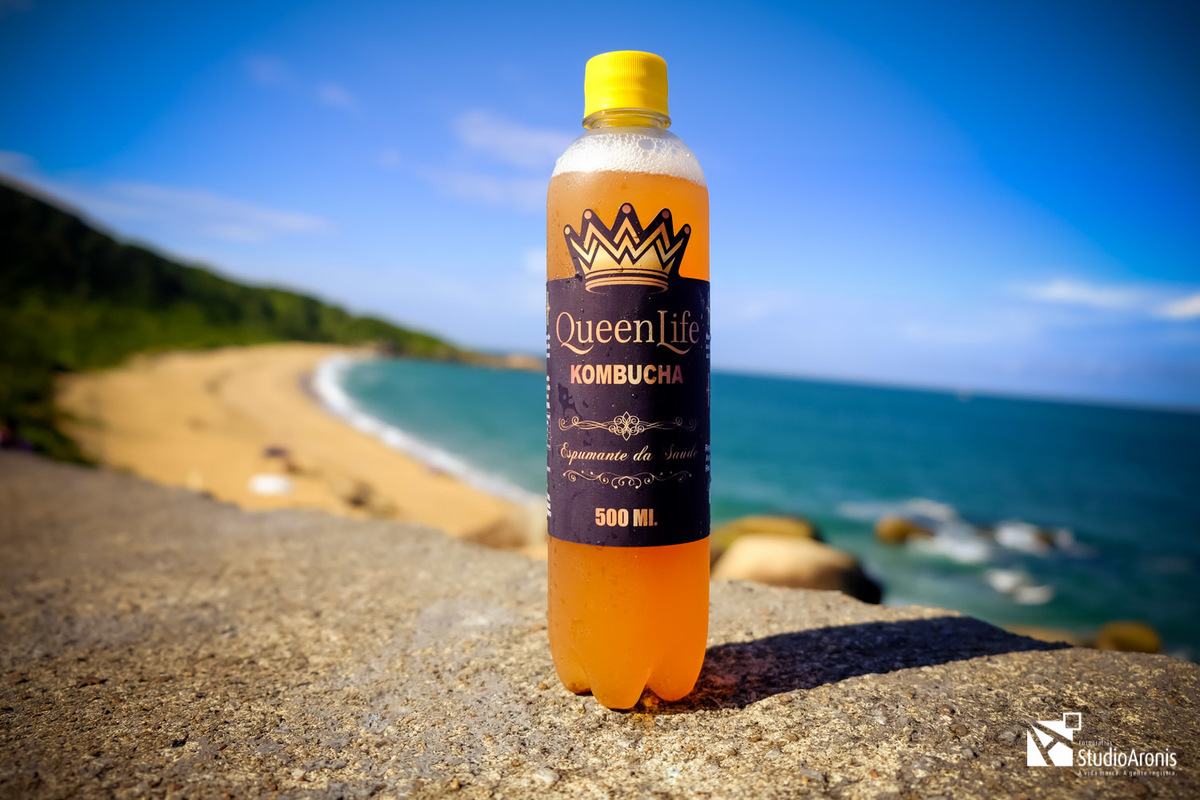 Fotos de Produto na praia kombucha espumante da saúde