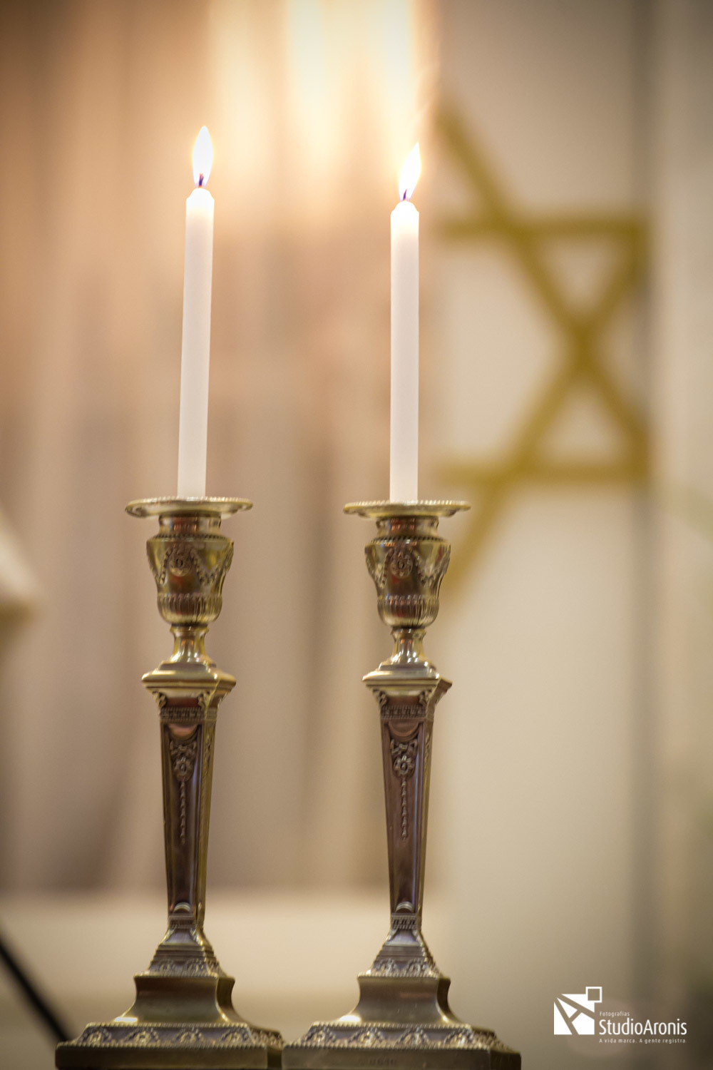 Acendimento das velas de Shabat na Sinagoga Sibra Porto Alegre Rabino Guershon