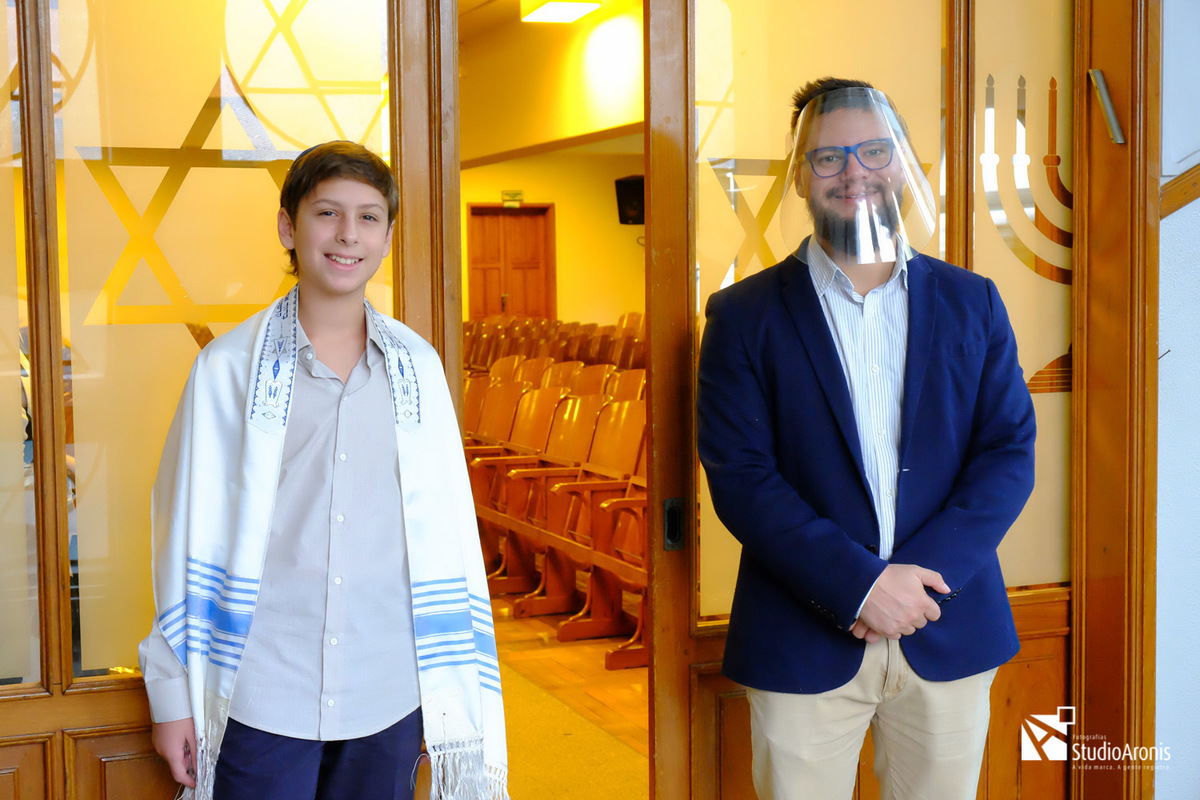 Bar Mitzvah Sinagoga Centro Israelita Porto Alegrense - Studio Aronis Fotografias - Talid - Rabino Marcos Perelmutter
