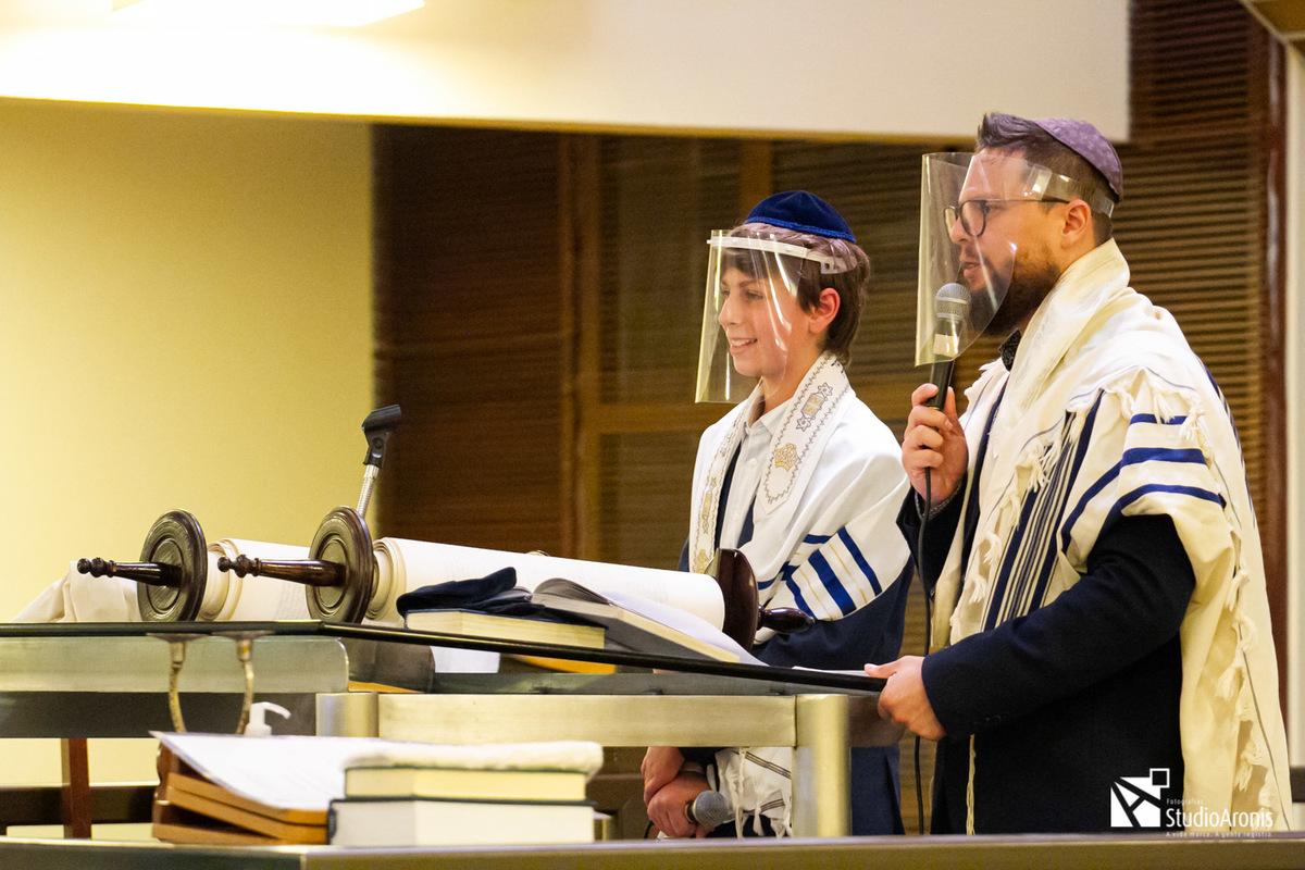 Rabino Marcos Perelmutter - Sinagoga Centro Israelita Porto Alegrense - Bar Mitzvah - Leitura da Torah