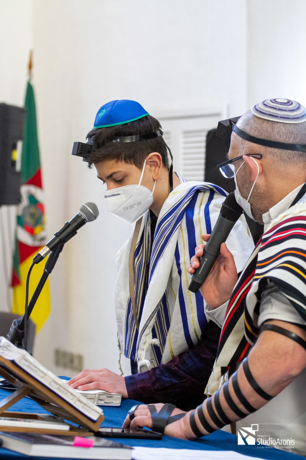 Bar Mitzvah Sinagoga União Israelita Porto Alegrense Rabino Ari Oliszewski Tefilin