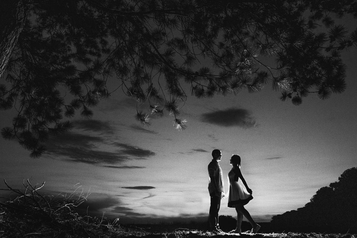 ensaio de casal pre casamento fotógrafo gustavo quagliato jaú fazenda morro vermelho pôr do sol