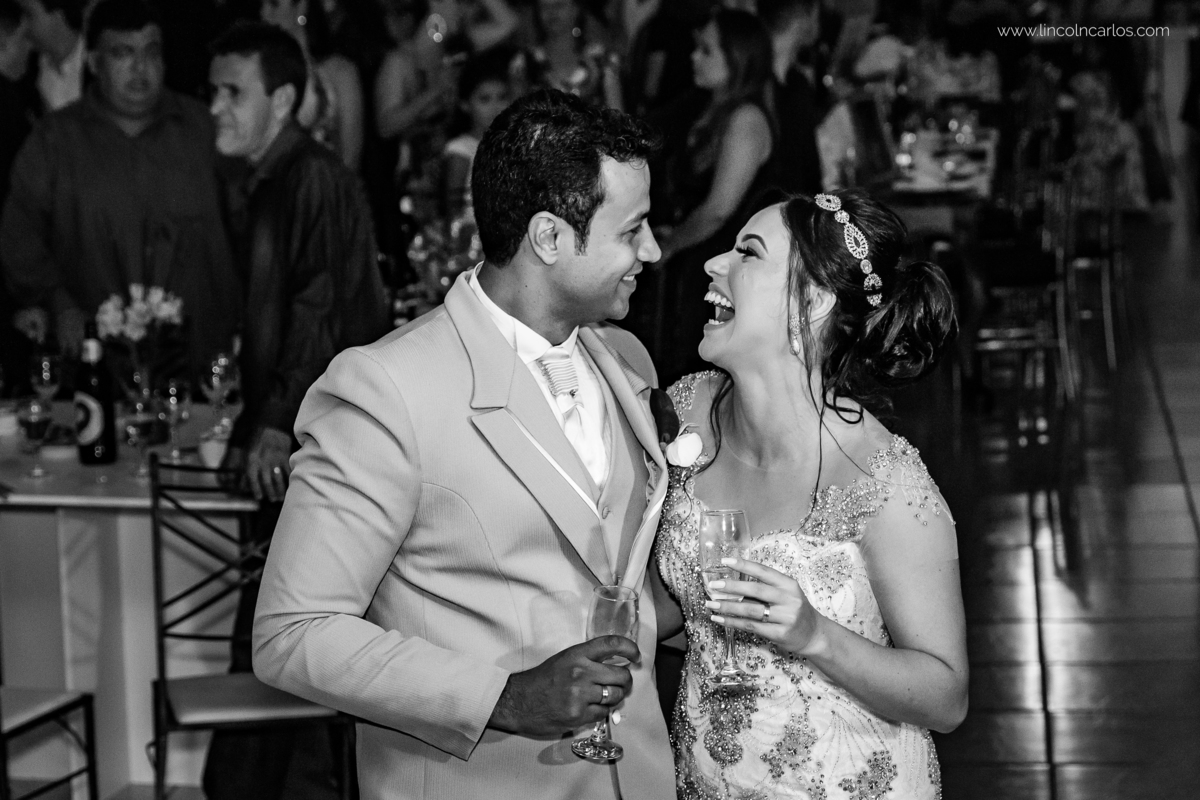 festa-de-casamento-fernanda-e-breno-space-life-em-pompeu-mg