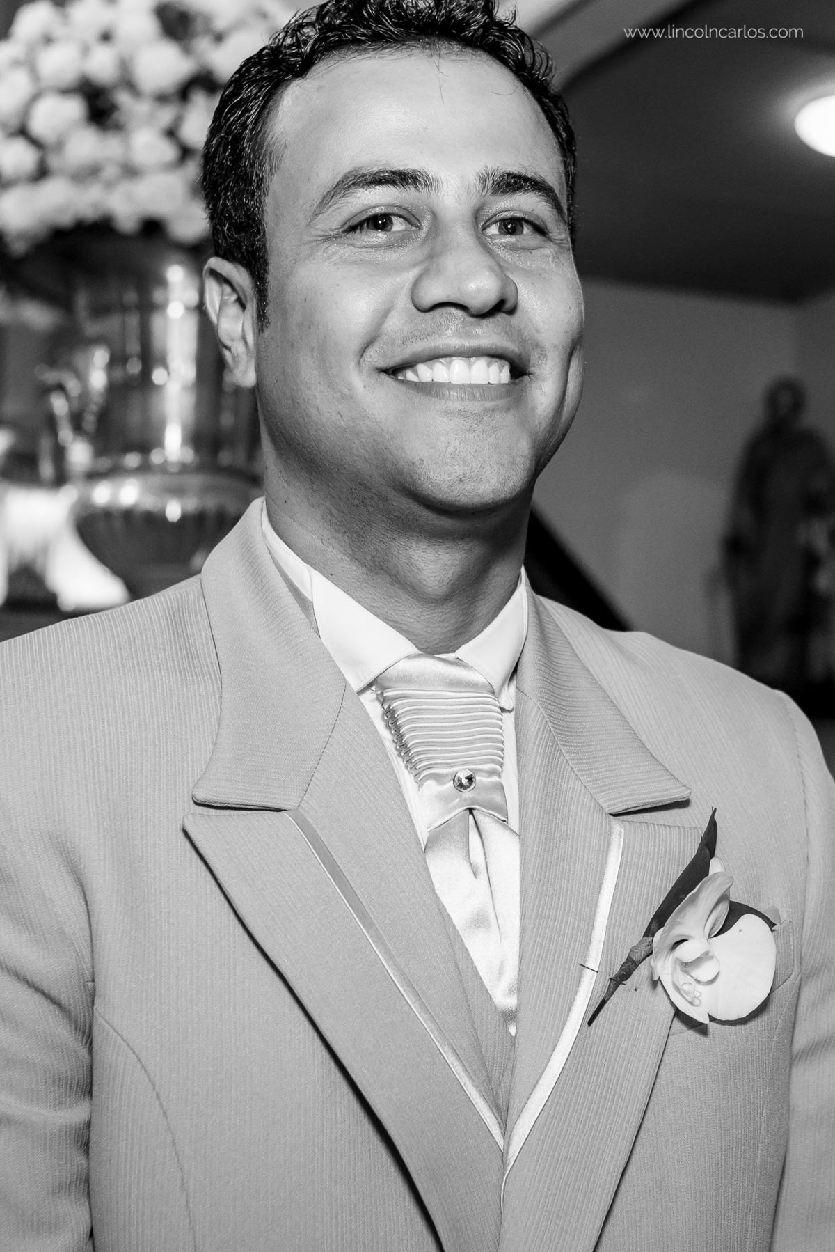 noivo-a-espera-da-noiva