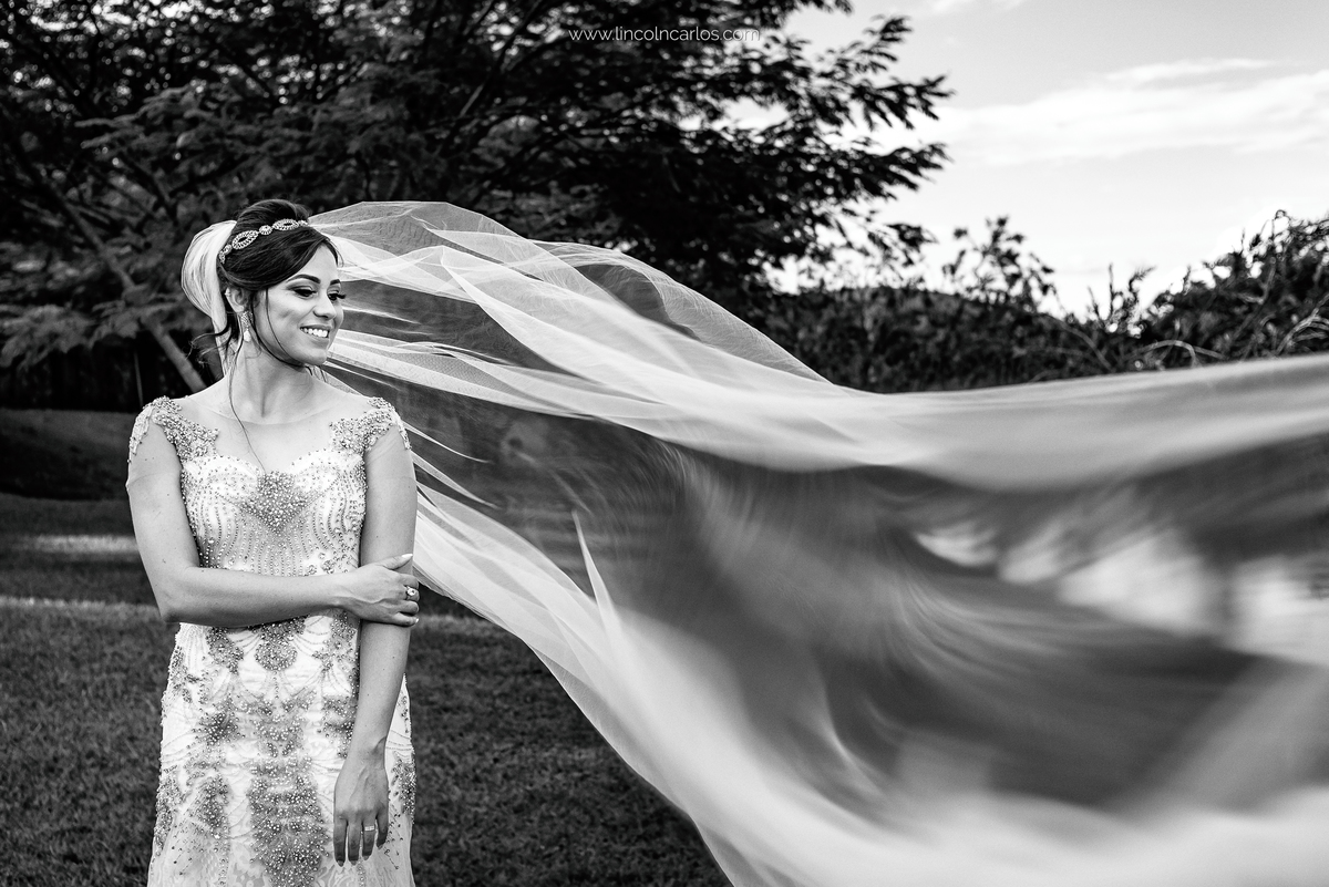 ensaio-pós-casamento-pós-wedding-fernanda-breno-ensaio-de-casal-fotos-externas-de-casal-fotos-de-espaço-shangrilá-mateus-leme-fotografo-de-casamento-veu-de-noiva-lincoln-carlos

