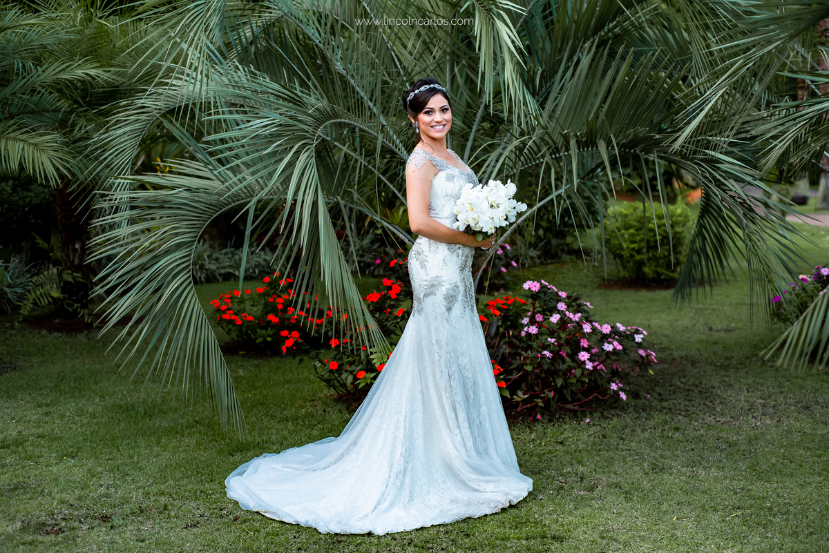 ensaio-pós-casamento-pós-wedding-fernanda-breno-ensaio-de-casal-fotos-externas-de-casal-fotos-de-espaço-shangrilá-mateus-leme-fotografo-de-casamento-lincoln-carlos

