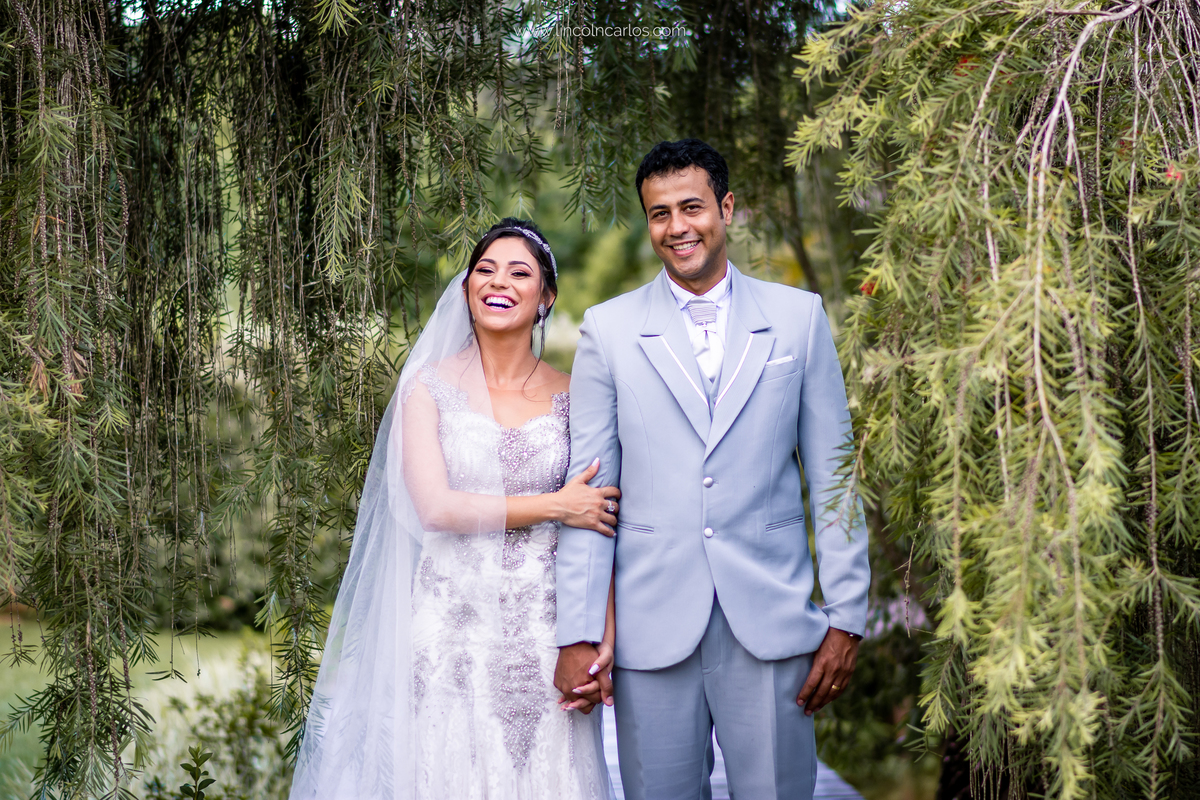 ensaio-pós-casamento-pós-wedding-fernanda-breno-ensaio-de-casal-fotos-externas-de-casal-fotos-de-espaço-shangrilá-mateus-leme-fotografo-de-casamento-lincoln-carlos

