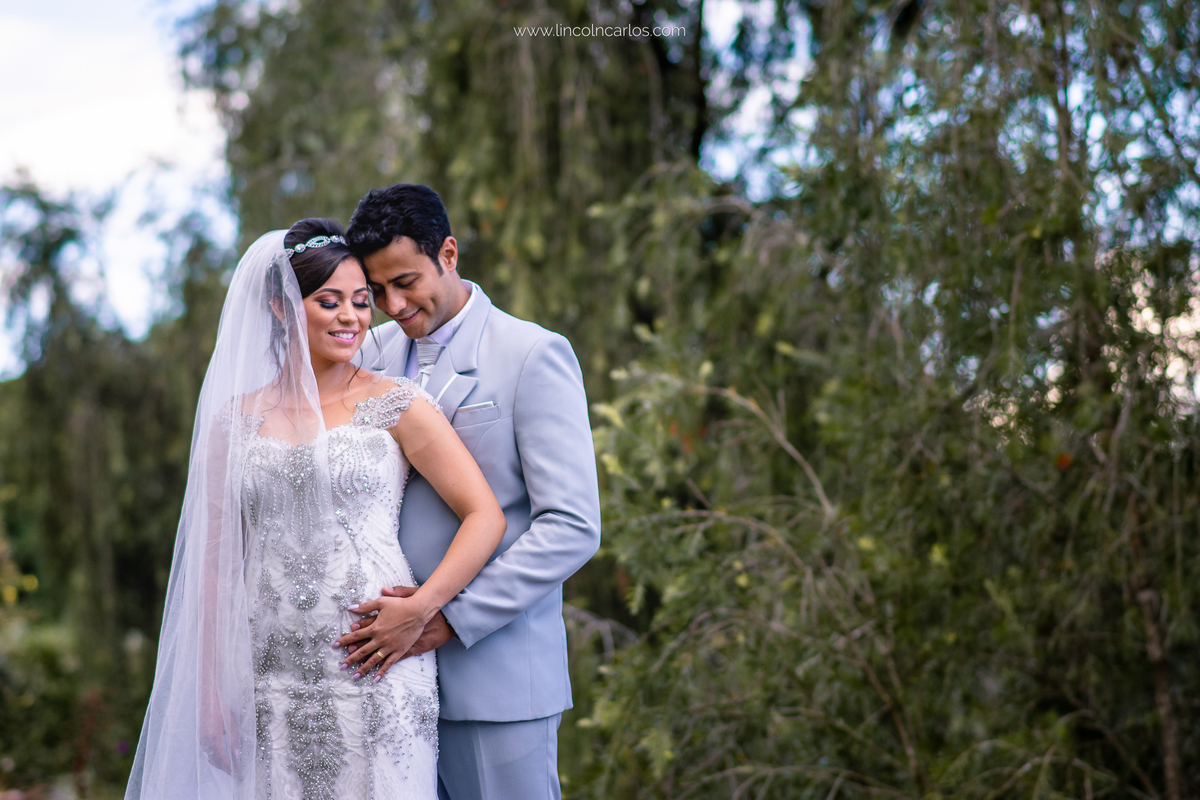 ensaio-pós-casamento-pós-wedding-fernanda-breno-ensaio-de-casal-fotos-externas-de-casal-fotos-de-espaço-shangrilá-mateus-leme-fotografo-de-casamento-lincoln-carlos

