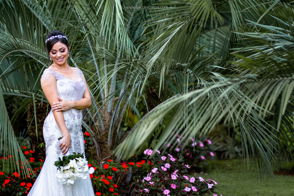 ensaio-pós-casamento-pós-wedding-fernanda-breno-ensaio-de-casal-fotos-externas-de-casal-fotos-de-espaço-shangrilá-mateus-leme-fotografo-de-casamento-lincoln-carlos


