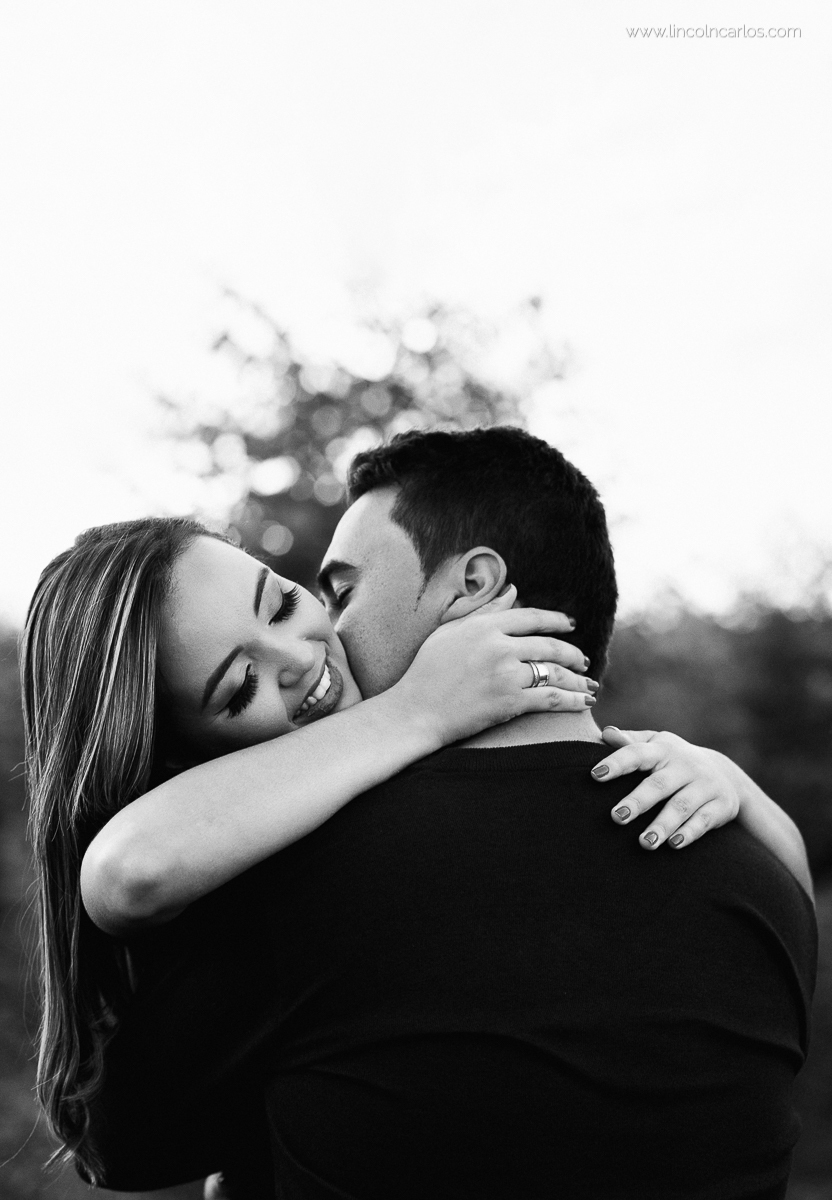 ensaio-de-namorados-com-no-eucalipto-martinho-campos-minas-gerais-lincoln-carlos-fotografo-de-casamento-wedding-bride-pompeu-mg-ensaio-pre-casamento-pre-wedding-pre-casamento

