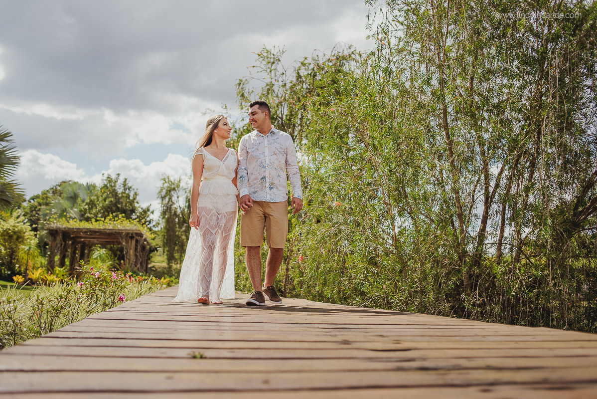 ensaio-pre-casamento-pre-wedding-stefania-e-josimar-moema-mg-espaço-shangrilá-mateus-leme-lincoln-carlos-fotografia-de-casamento