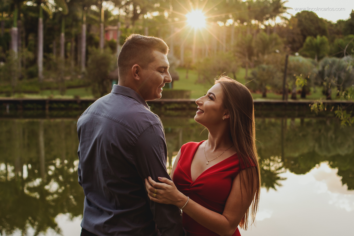 ensaio-pre-casamento-pre-wedding-stefania-e-josimar-moema-mg-espaço-shangrilá-mateus-leme-lincoln-carlos-fotografia-de-casamento