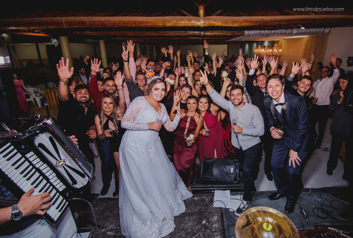 casamento-karla-e-gustavo-festa-balada-cantor-ricardo-trindade-e-banda-fotografo-de-casamento-lincoln-carlos