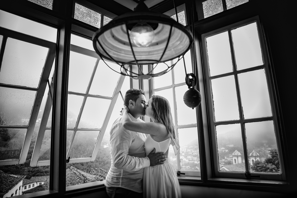      bene-da-flauta-restaurante-e-café-ensaio-pre-casamento-em-ouro-preto-viviane-e-junior-ensaio- bene-da-flauta-restaurante-e-café -ensaio-de-noivos-ensaio-pre-wedding-na-cidade-historica-de-ouro-preto-ensaio-na-chuva-em-ouro-preto-mg-lincoln-carlos-fot