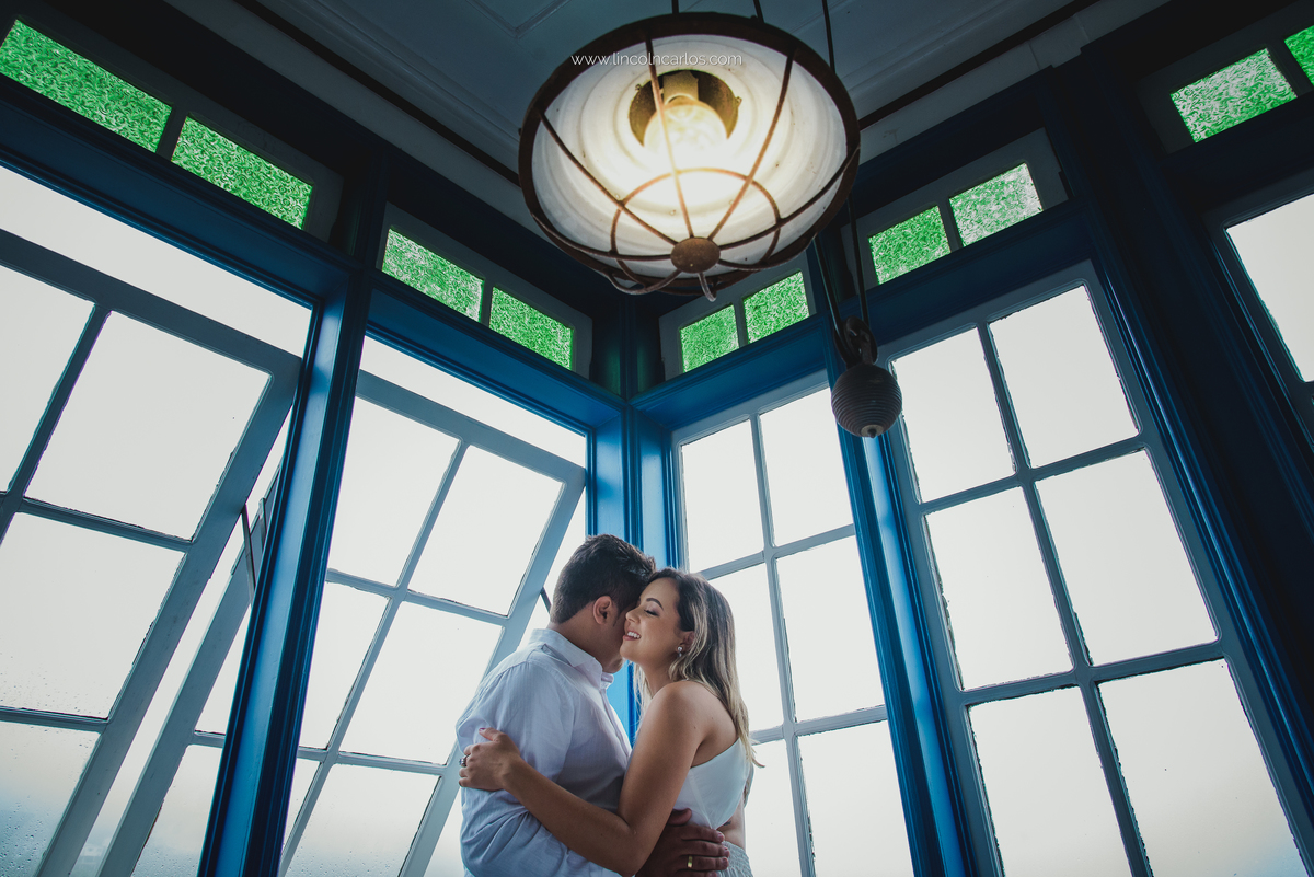      bene-da-flauta-restaurante-e-café-ensaio-pre-casamento-em-ouro-preto-viviane-e-junior-ensaio- bene-da-flauta-restaurante-e-café -ensaio-de-noivos-ensaio-pre-wedding-na-cidade-historica-de-ouro-preto-ensaio-na-chuva-em-ouro-preto-mg-lincoln-carlos-fot