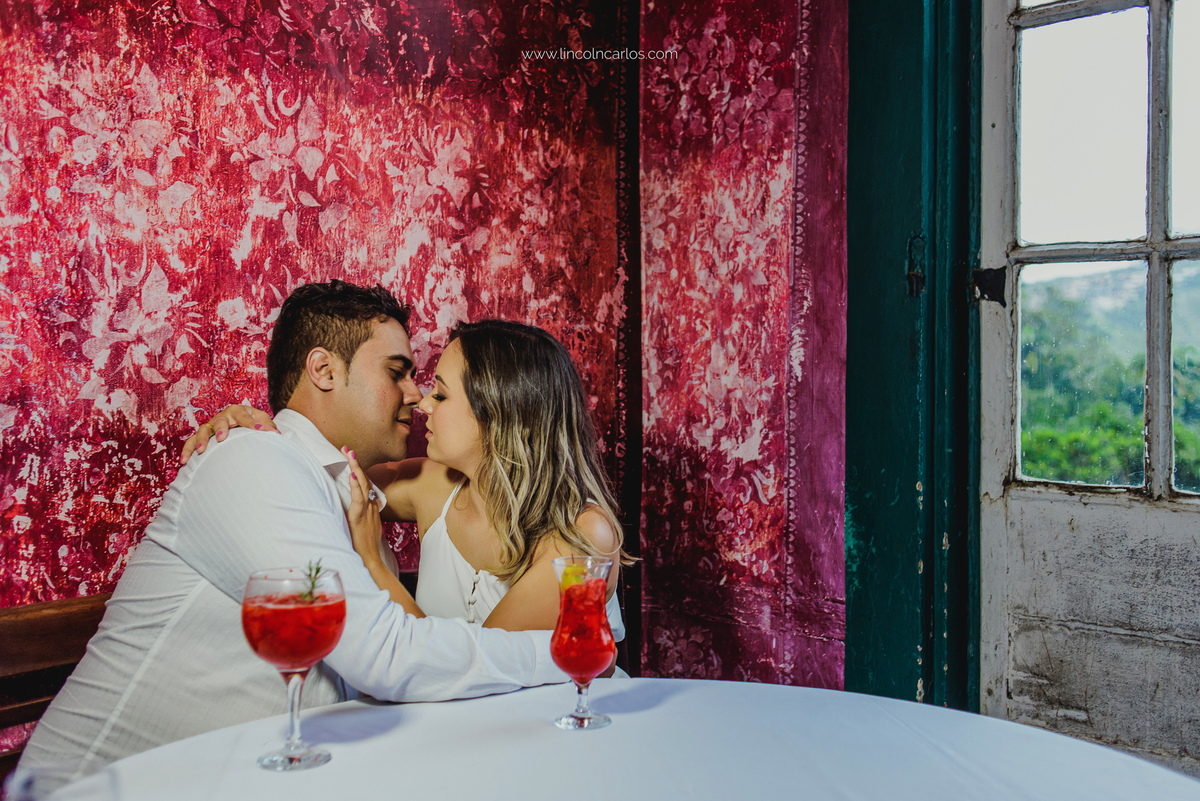 o-passo-pizza-jazz-ensaio-pre-casamento-em-ouro-preto-viviane-e-junior-ensaio- o-passo-pizza-jazz-ensaio-de-noivos-ensaio-pre-wedding-na-cidade-historica-de-ouro-preto-ensaio-na-chuva-em-ouro-preto-mg-lincoln-carlos-fotografo